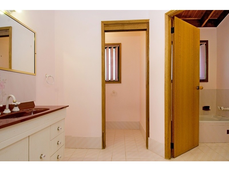 16 The Outlook, North Gosford NSW 2250