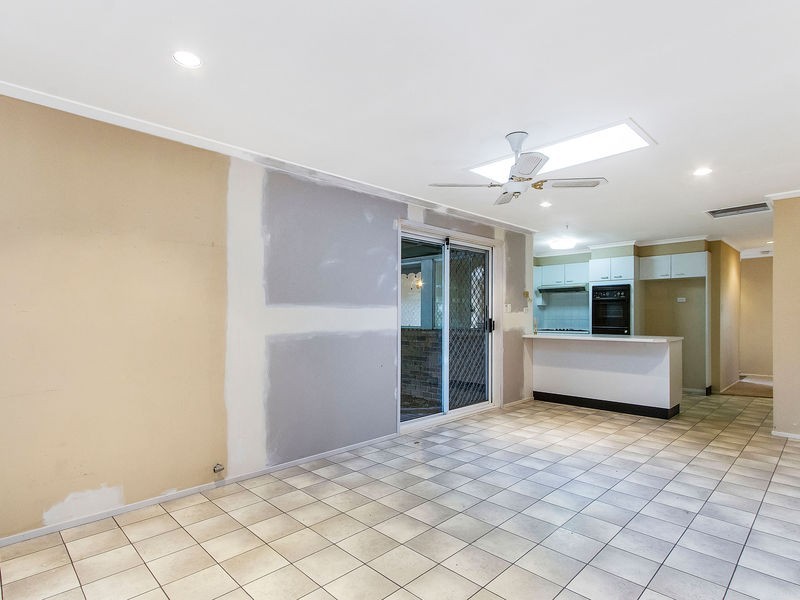 1 Narooma Rd, Niagara Park NSW 2250