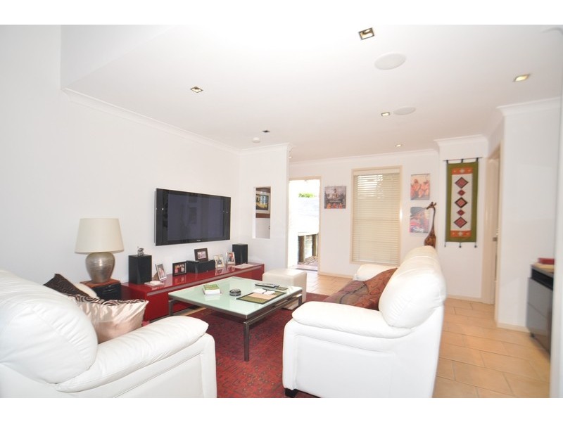 18/11 Berrys Head Rd, Narara NSW 2250