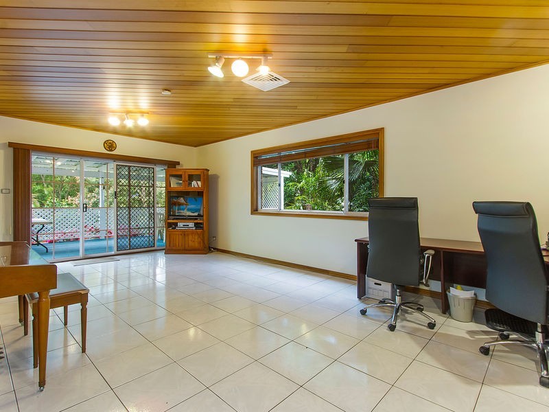 7 Cambourn Drive, Lisarow NSW 2250