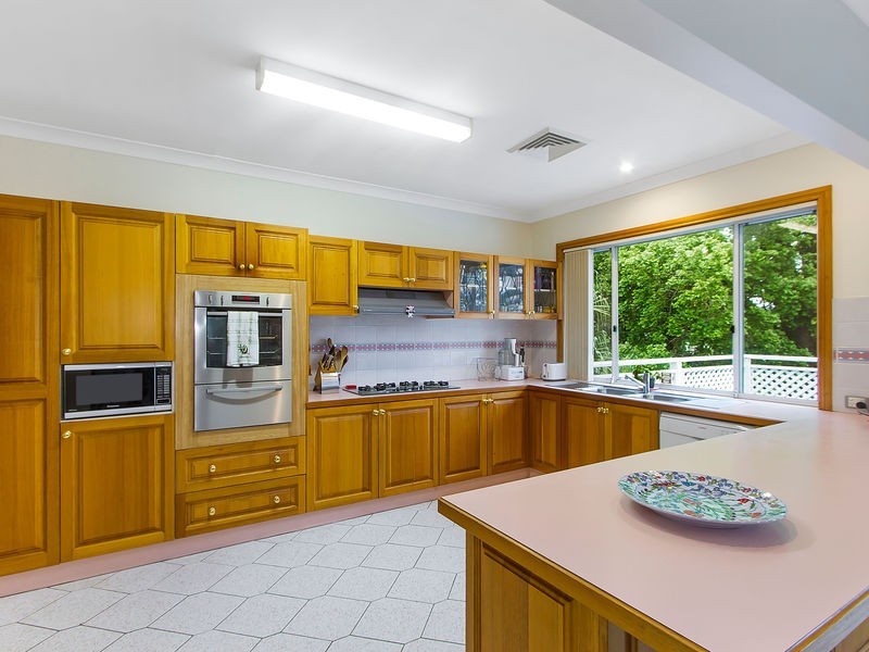 7 Cambourn Drive, Lisarow NSW 2250