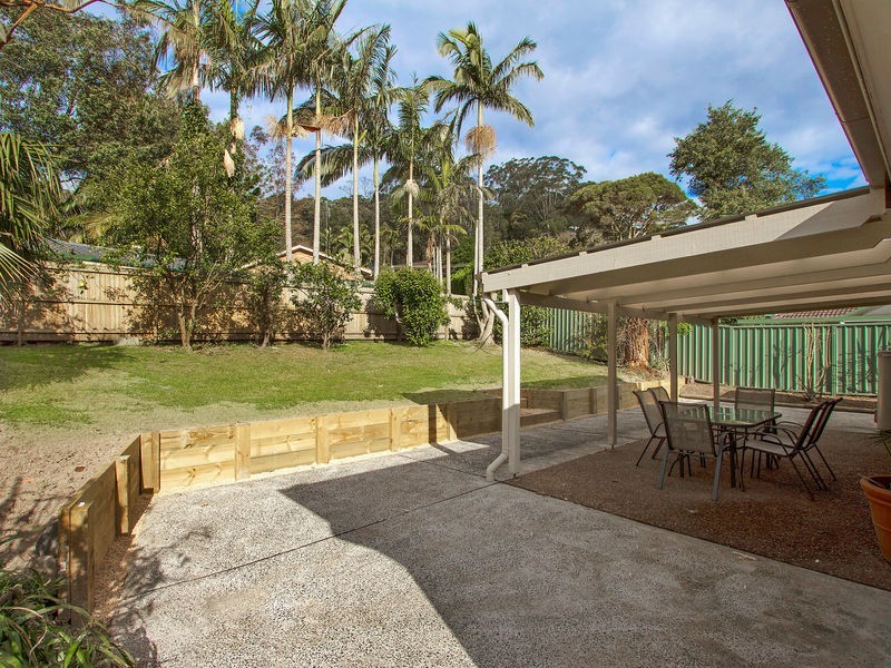 6 Ferntree Close, Wyoming NSW 2250