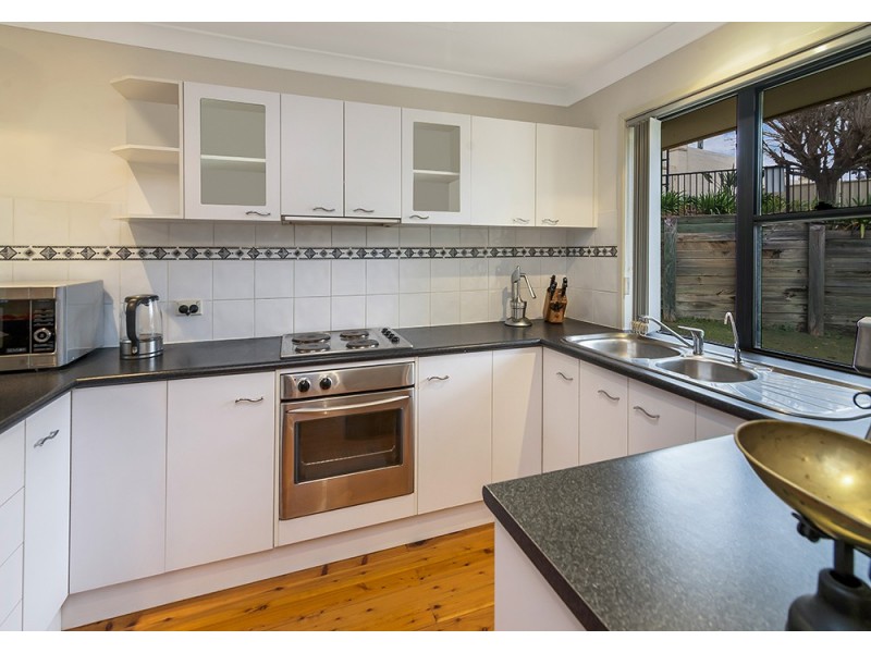 1/51 Newling Street, Lisarow NSW 2250