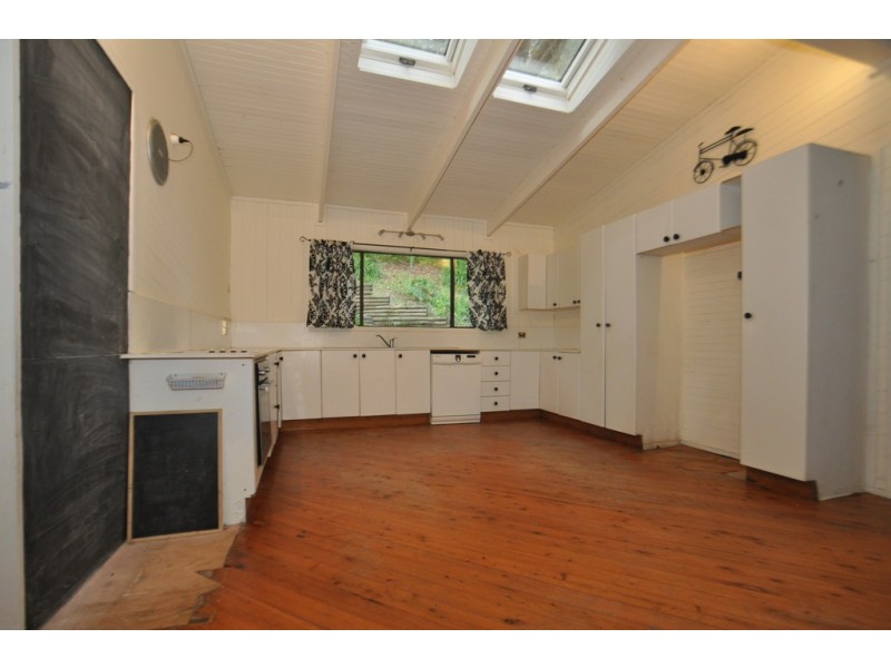 408 Avoca Drive, Green Point NSW 2251