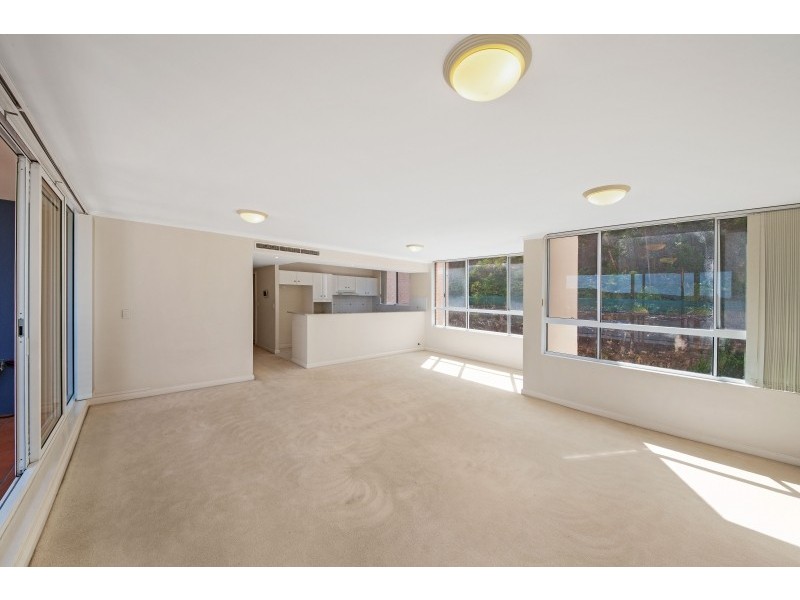 705/97-99 John Whiteway Drive, Gosford NSW 2250