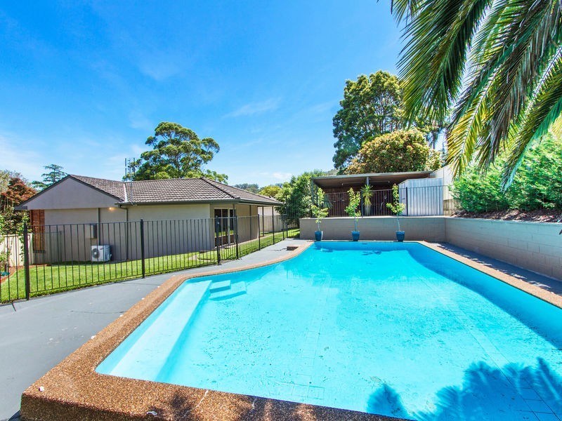 9 Sunland Place, Wyoming NSW 2250