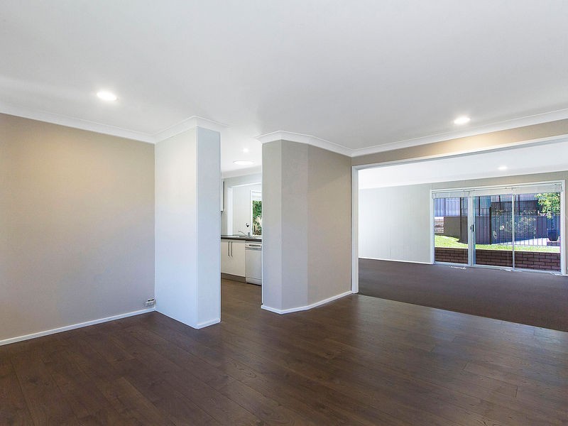 9 Sunland Place, Wyoming NSW 2250