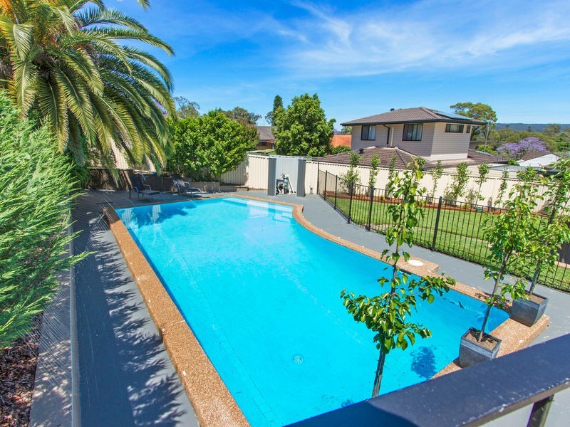 9 Sunland Place, Wyoming NSW 2250