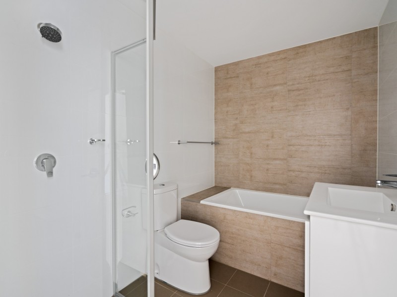 1/14-16 Batley Street, Gosford NSW 2250