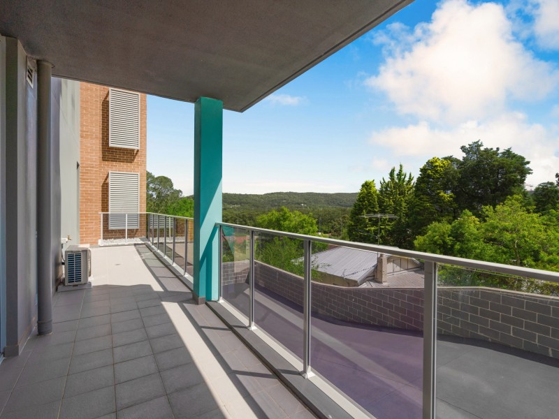 1/14-16 Batley Street, Gosford NSW 2250