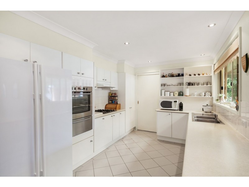 2 Rosewood Close, Ourimbah NSW 2258