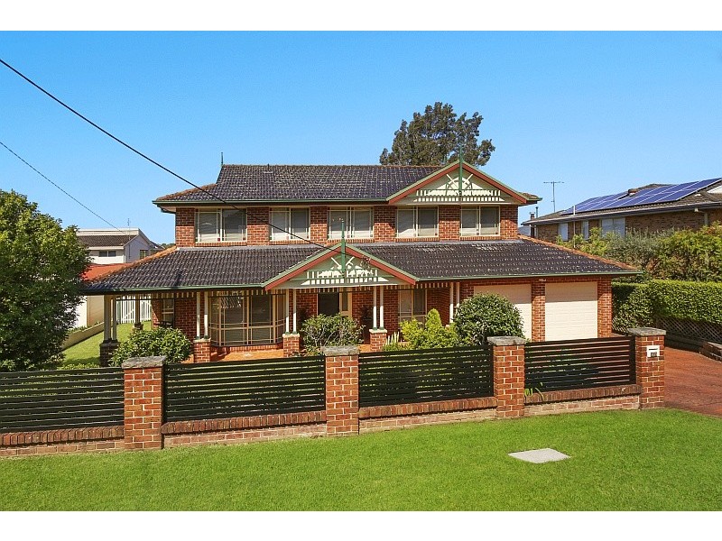 109 Albany Street, Point Frederick NSW 2250