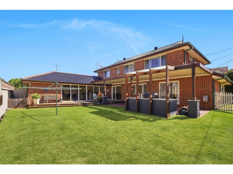 109 Albany Street, Point Frederick NSW 2250