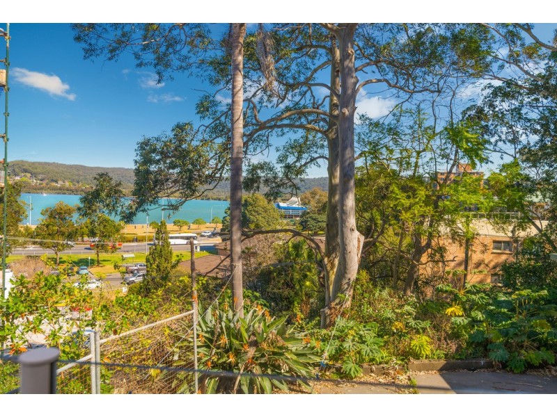 2/66 Henry Parry Drive, Gosford NSW 2250