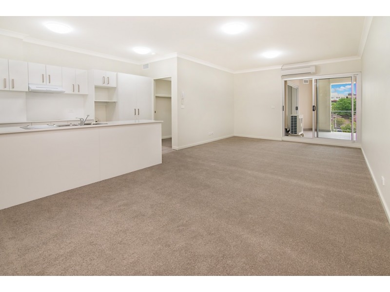 303/293-295 Mann Street, Gosford NSW 2250