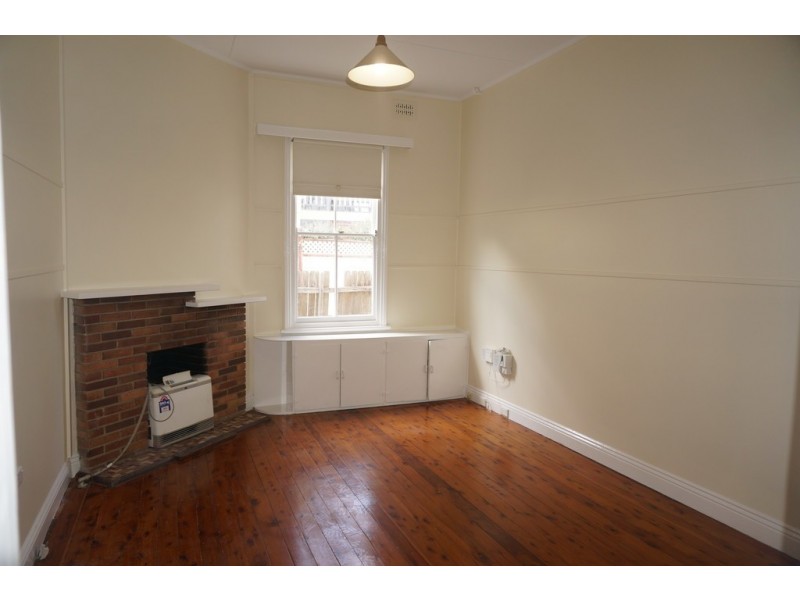 11 Duke Street, Point Frederick NSW 2250