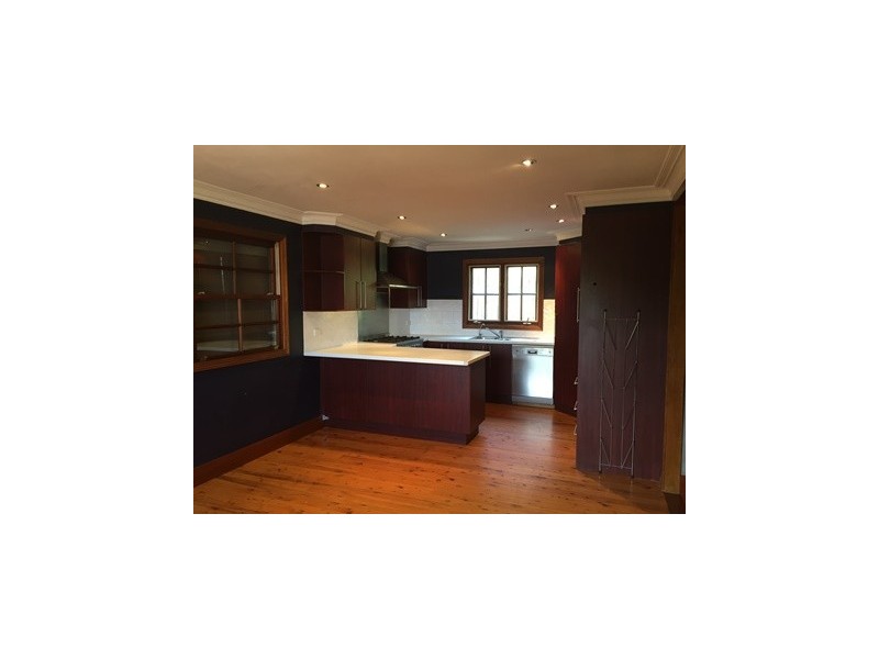 4 Kendall Street, Gosford NSW 2250