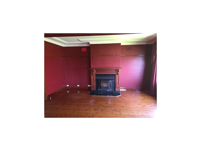 4 Kendall Street, Gosford NSW 2250