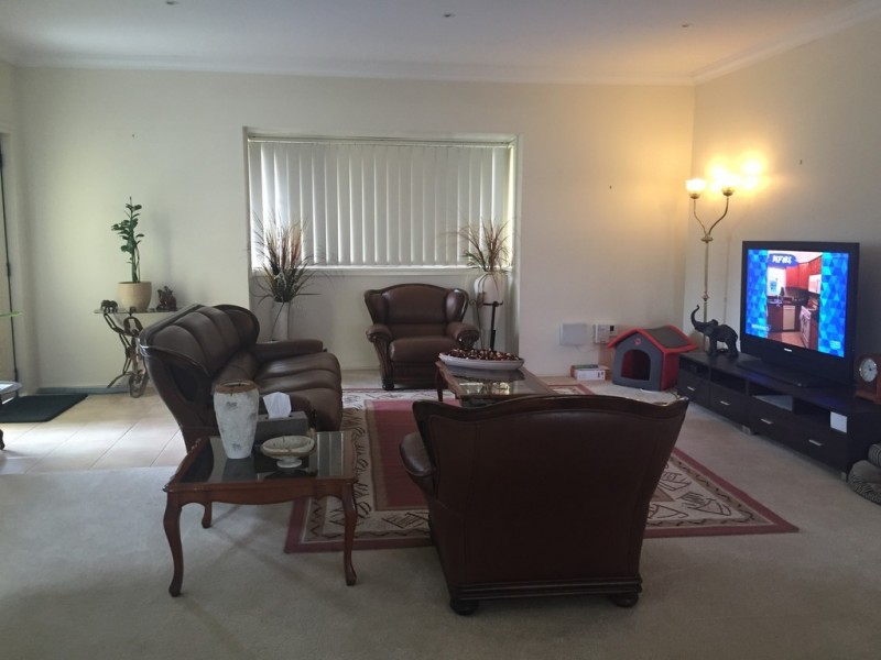 31/2 Adcock Avenue, West Gosford NSW 2250