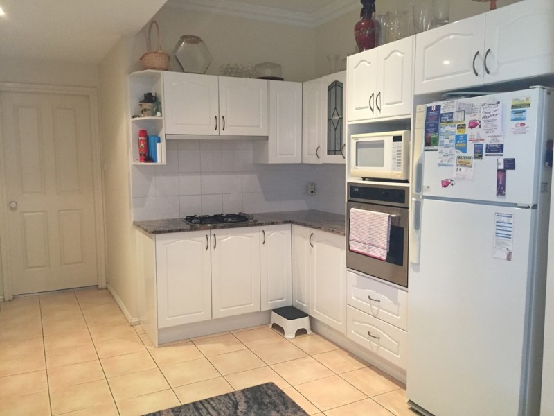 31/2 Adcock Avenue, West Gosford NSW 2250