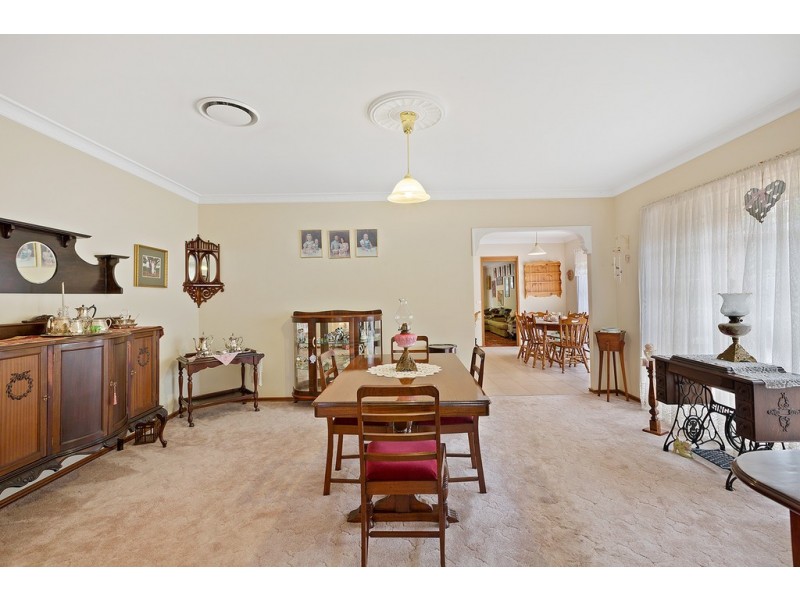 16 Ourimbah Street, Lisarow NSW 2250