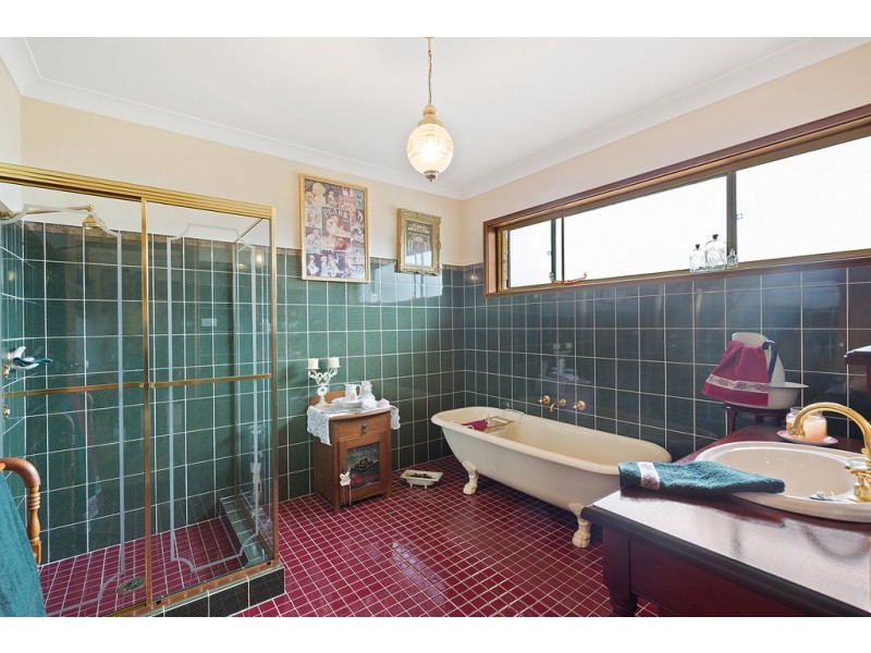 16 Ourimbah Street, Lisarow NSW 2250