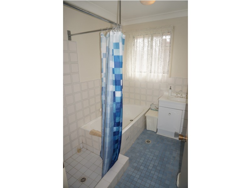 7 Northwind Avenue, Point Clare NSW 2250