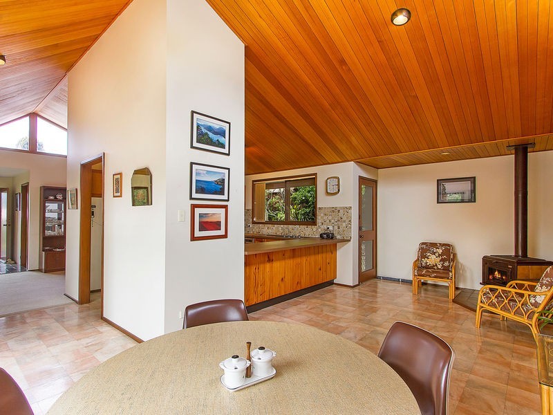 2 Greenslope Drive, Green Point NSW 2251