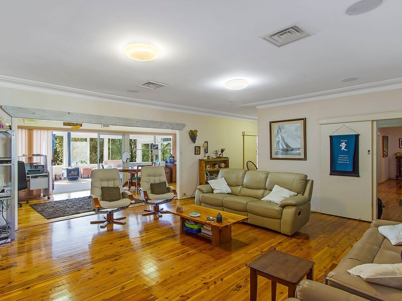 25 Eulalia Avenue, Point Frederick NSW 2250