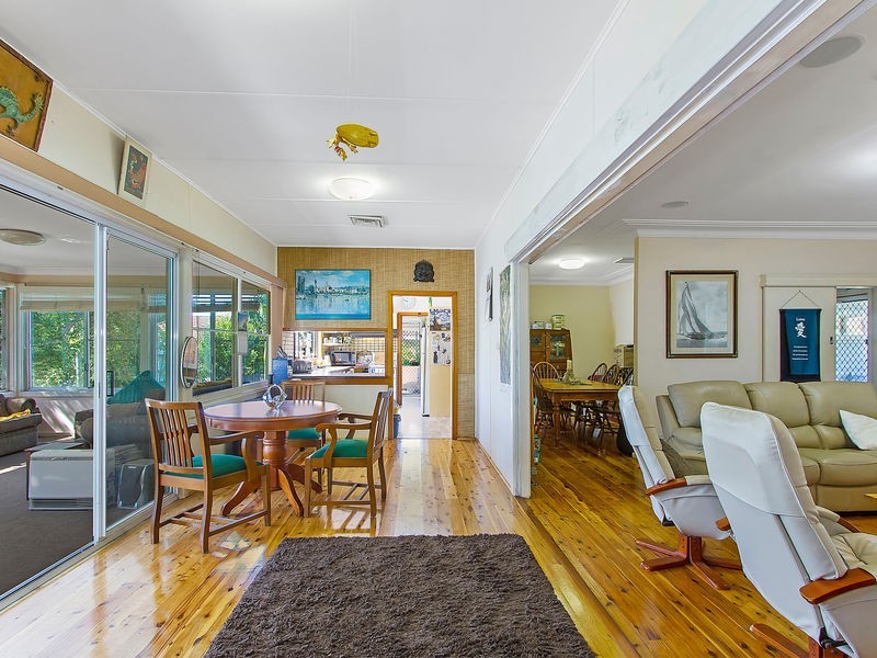25 Eulalia Avenue, Point Frederick NSW 2250