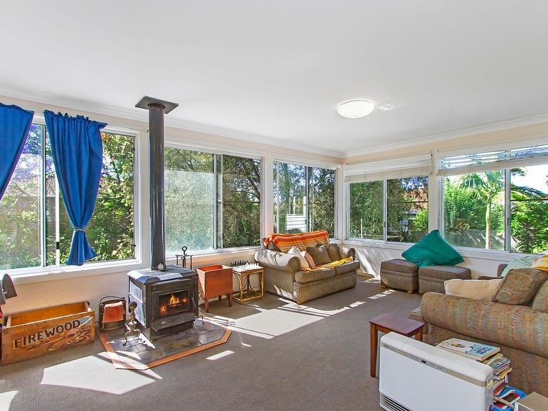 25 Eulalia Avenue, Point Frederick NSW 2250