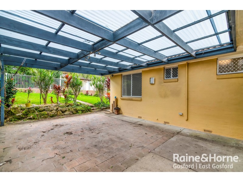 35 Beaumont Avenue, Wyoming NSW 2250