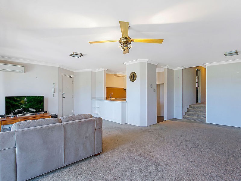 9/11 Riou Street, Gosford NSW 2250