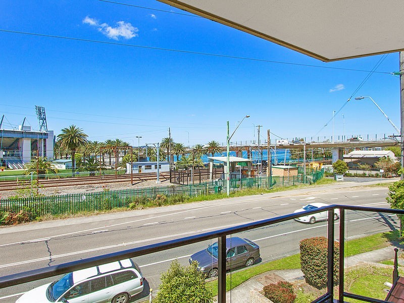 9/11 Riou Street, Gosford NSW 2250