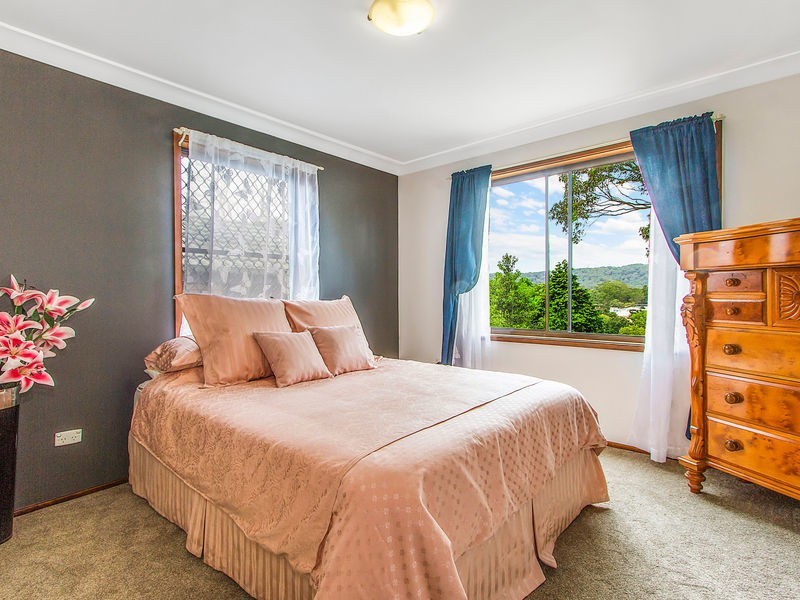 63 Crawford Crescent, Wyoming NSW 2250