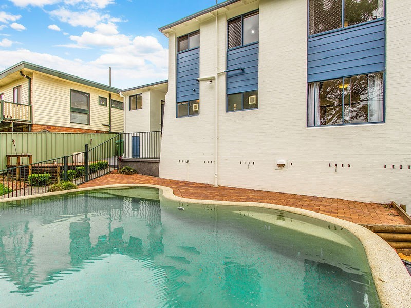 63 Crawford Crescent, Wyoming NSW 2250