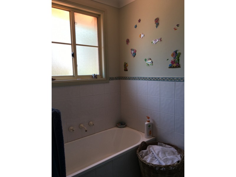 6/6 Beechwood Close, Ourimbah NSW 2258