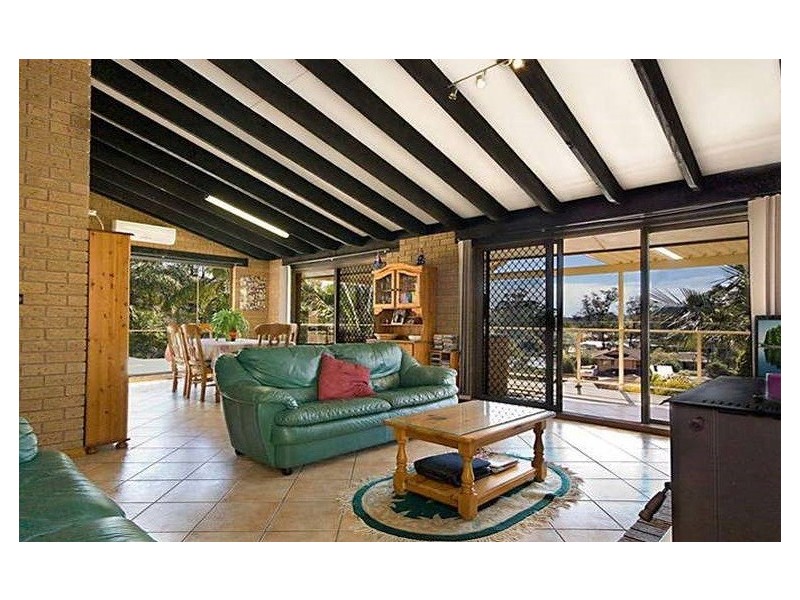 58 Wendy Drive, Point Clare NSW 2250