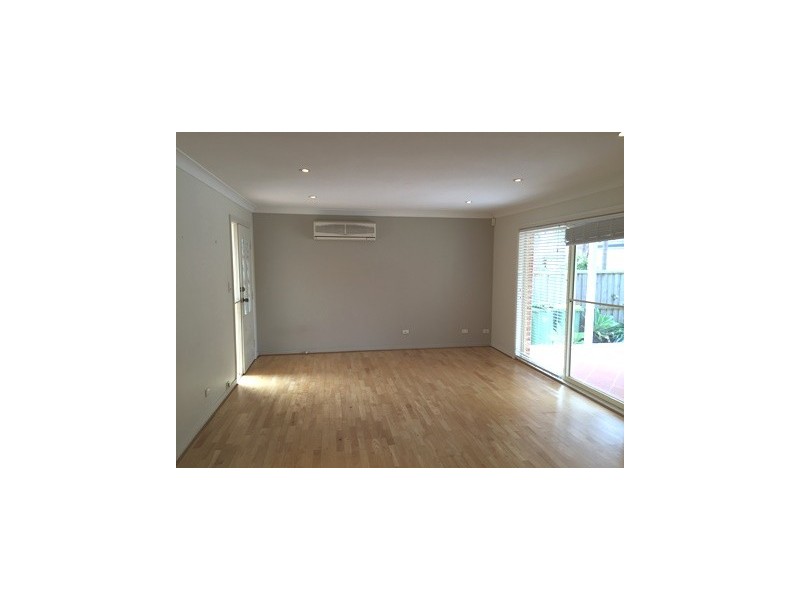 2/13 Maas Parade, Forresters Beach NSW 2260