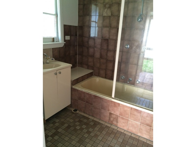 107 Faunce Street, West Gosford NSW 2250