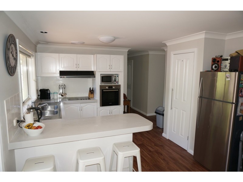 6 Algwen Road, North Gosford NSW 2250