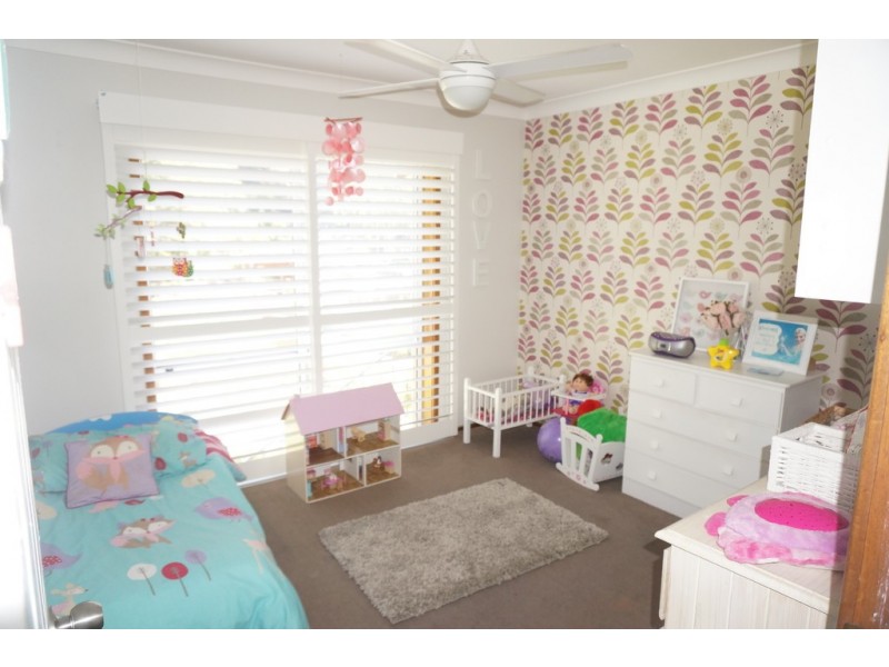 6 Algwen Road, North Gosford NSW 2250