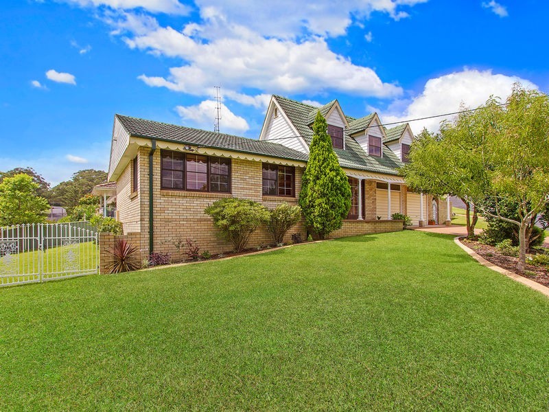 6 Pierce Street, Niagara Park NSW 2250