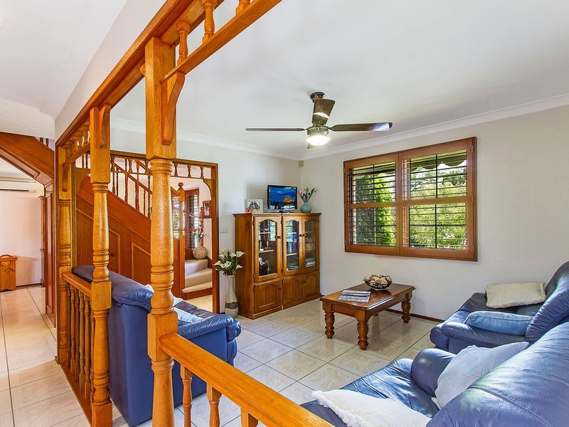 6 Pierce Street, Niagara Park NSW 2250