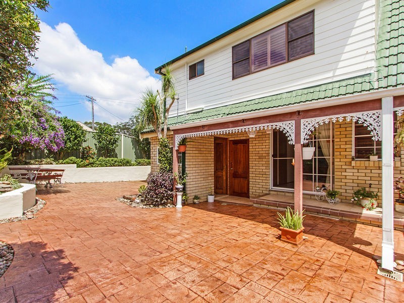 6 Pierce Street, Niagara Park NSW 2250