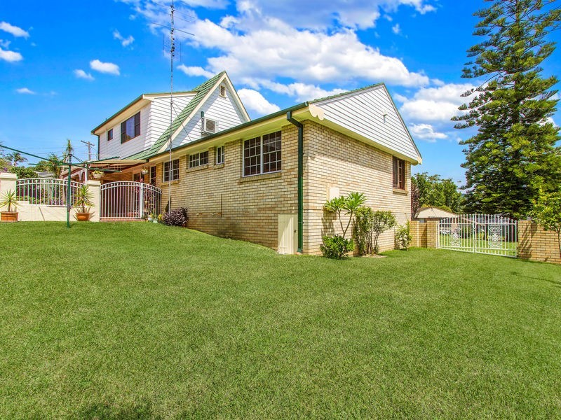 6 Pierce Street, Niagara Park NSW 2250