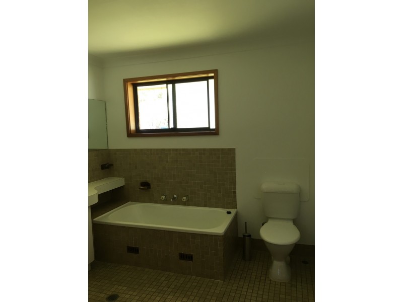 121 Maidens Brush Road, Wyoming NSW 2250