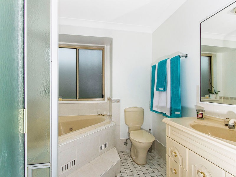 3 Rainbow Close, Lisarow NSW 2250