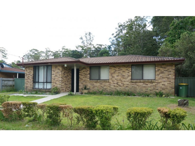 15 Roselands Avenue, Wyoming NSW 2250