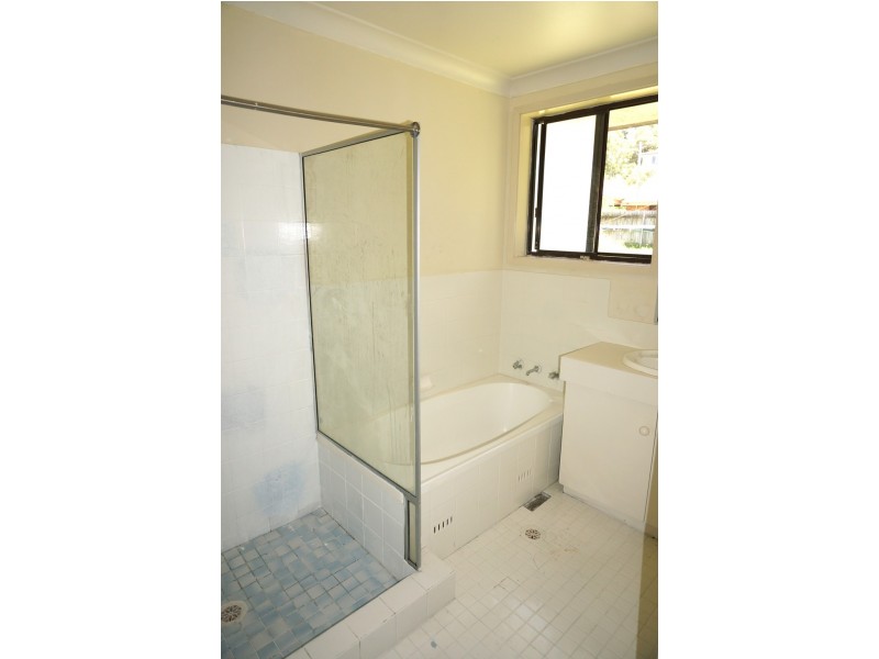 15 Roselands Avenue, Wyoming NSW 2250